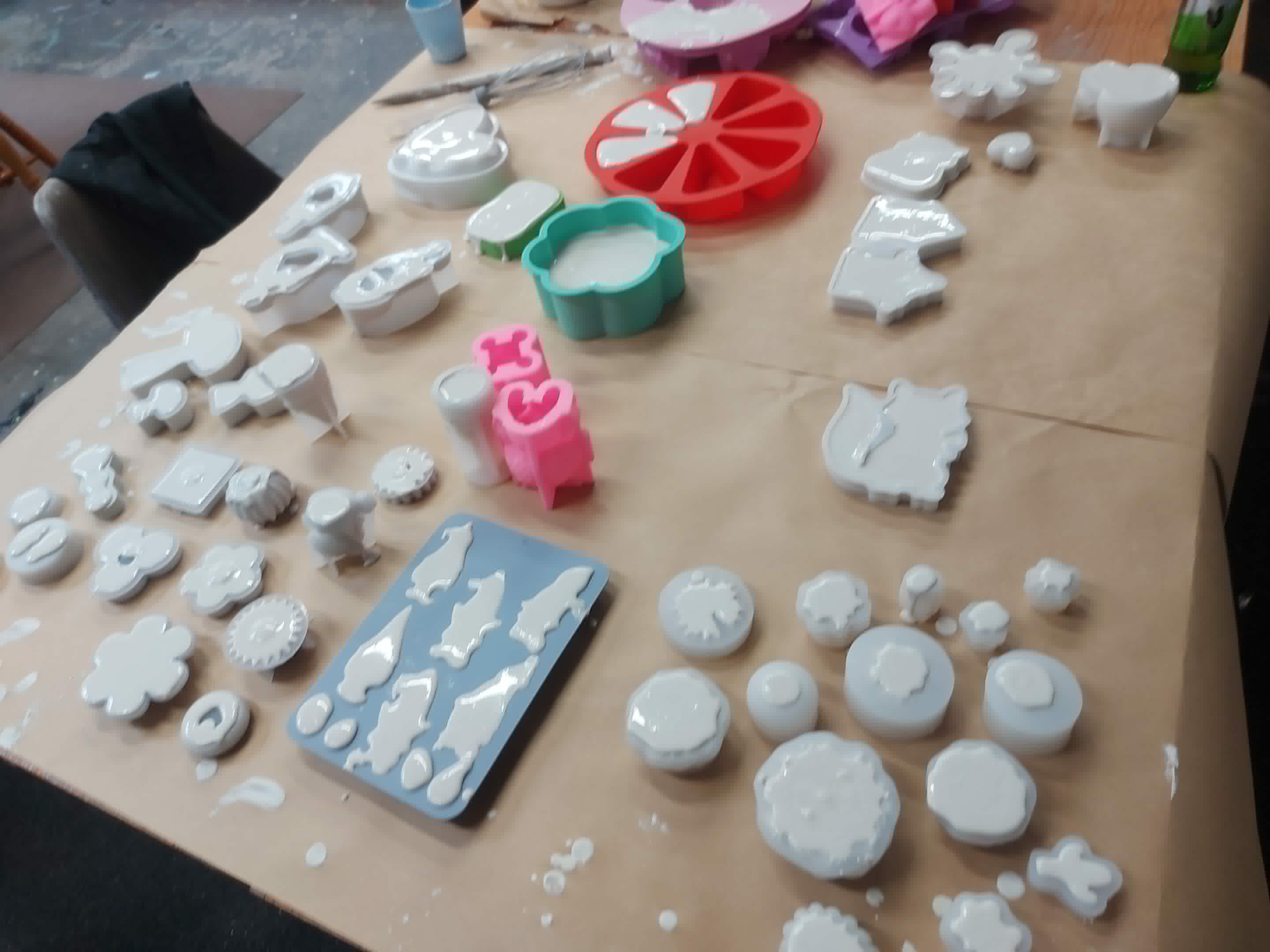 Plaster of Paris Workshop (Sunday 7th December 11-12pm)