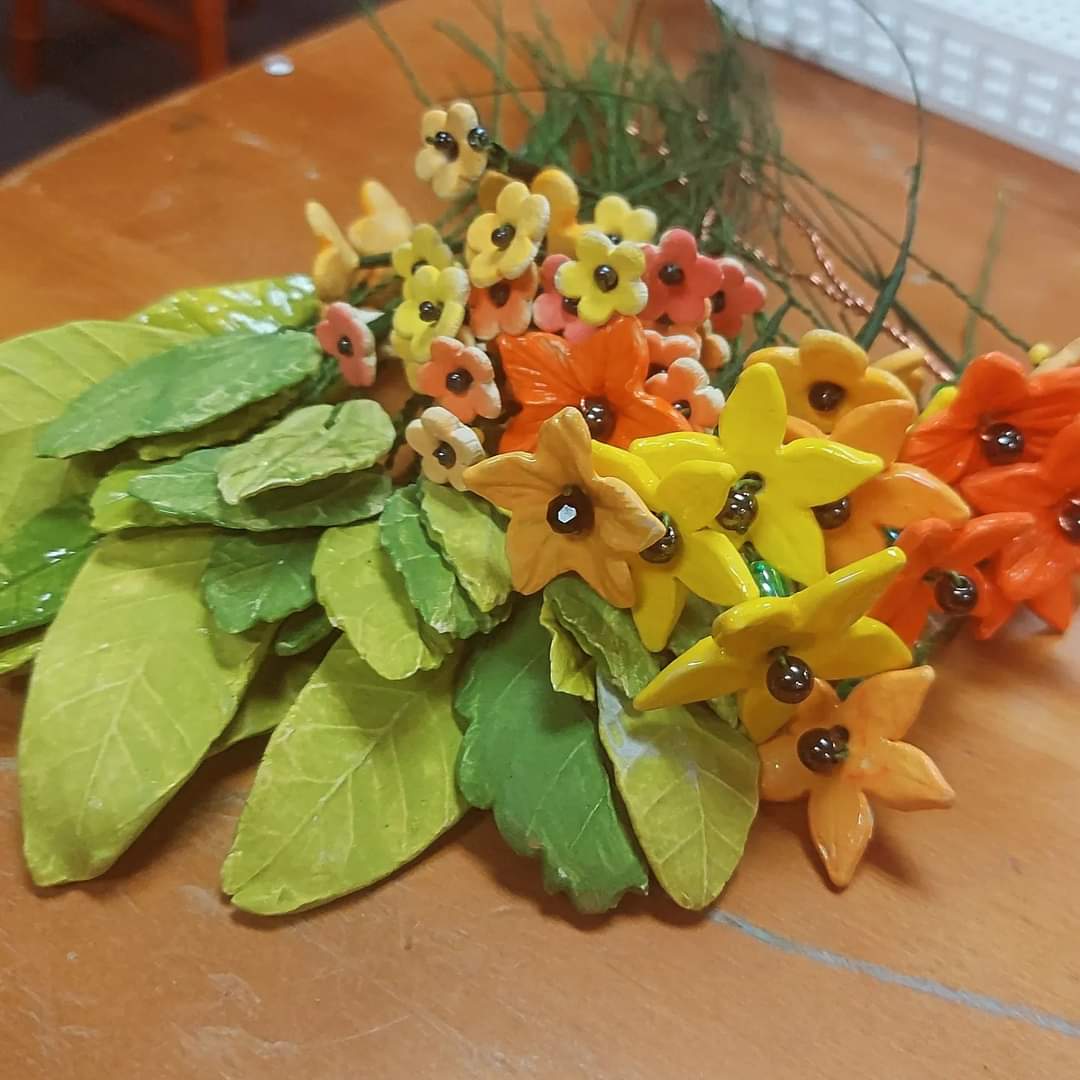 Flowers Pottery Workshop (Friday 10th January 6-8pm)