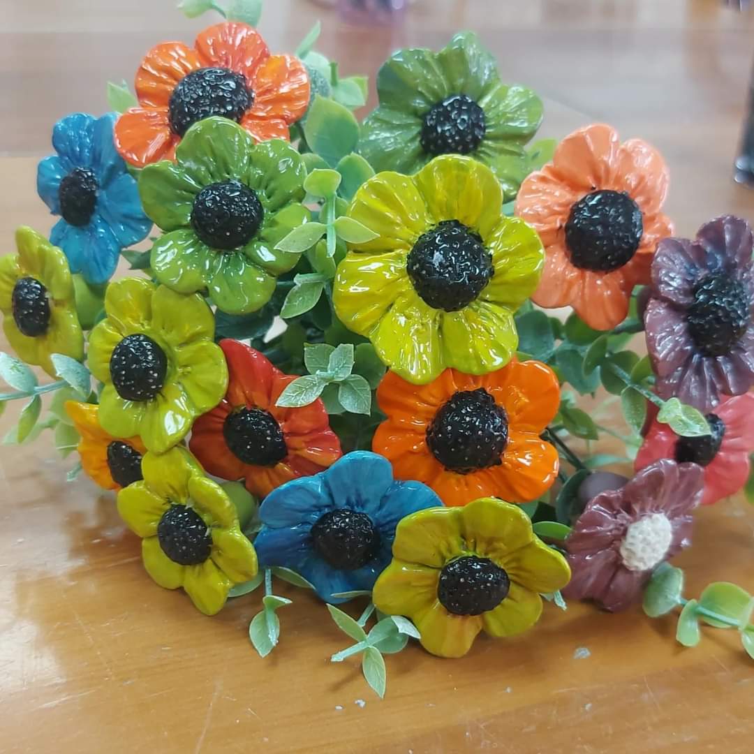Flowers Pottery Workshop (Friday 10th January 6-8pm)