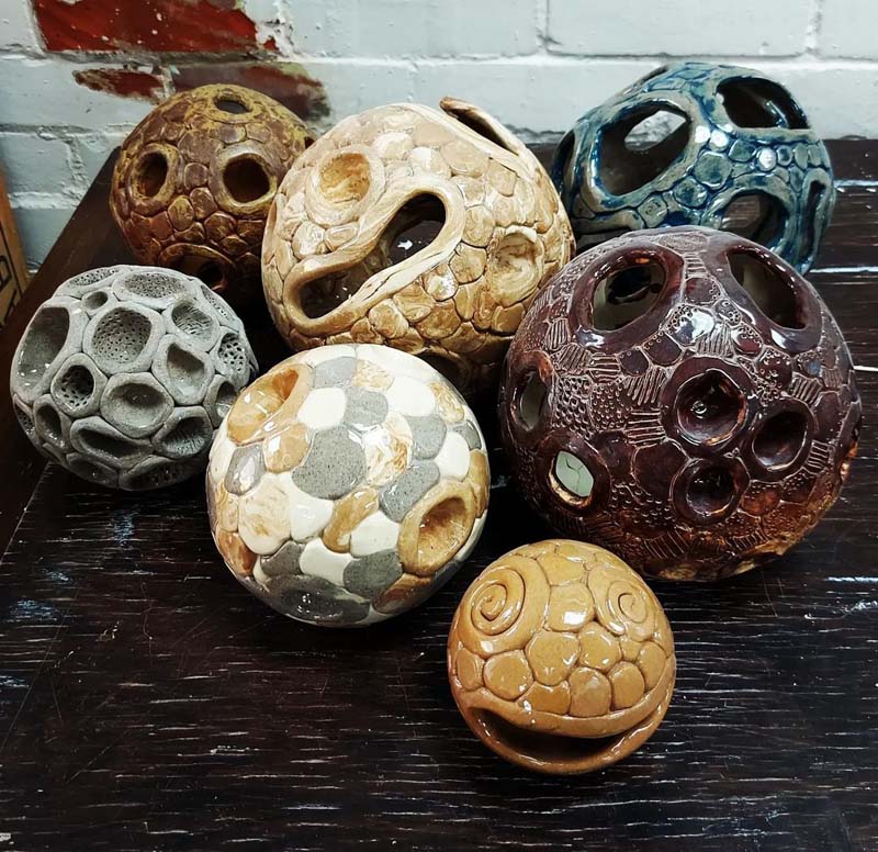Garden Ball Pottery Workshop (Sunday 2nd November 1-4pm)