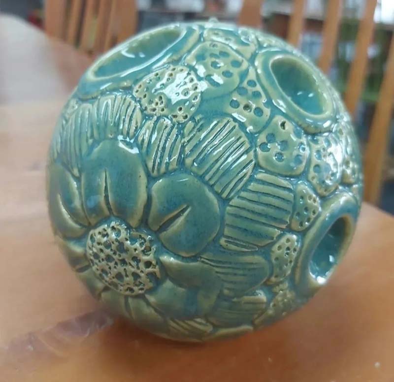 Garden Ball Pottery Workshop (Sunday 2nd November 1-4pm)
