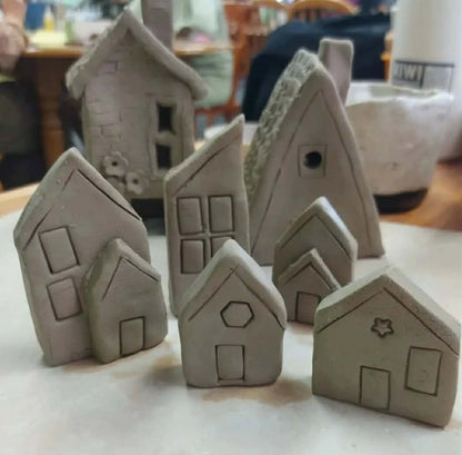 Full Term After School Pottery Club (Wednesday 14th October 2026 3:30pm-4:30pm)