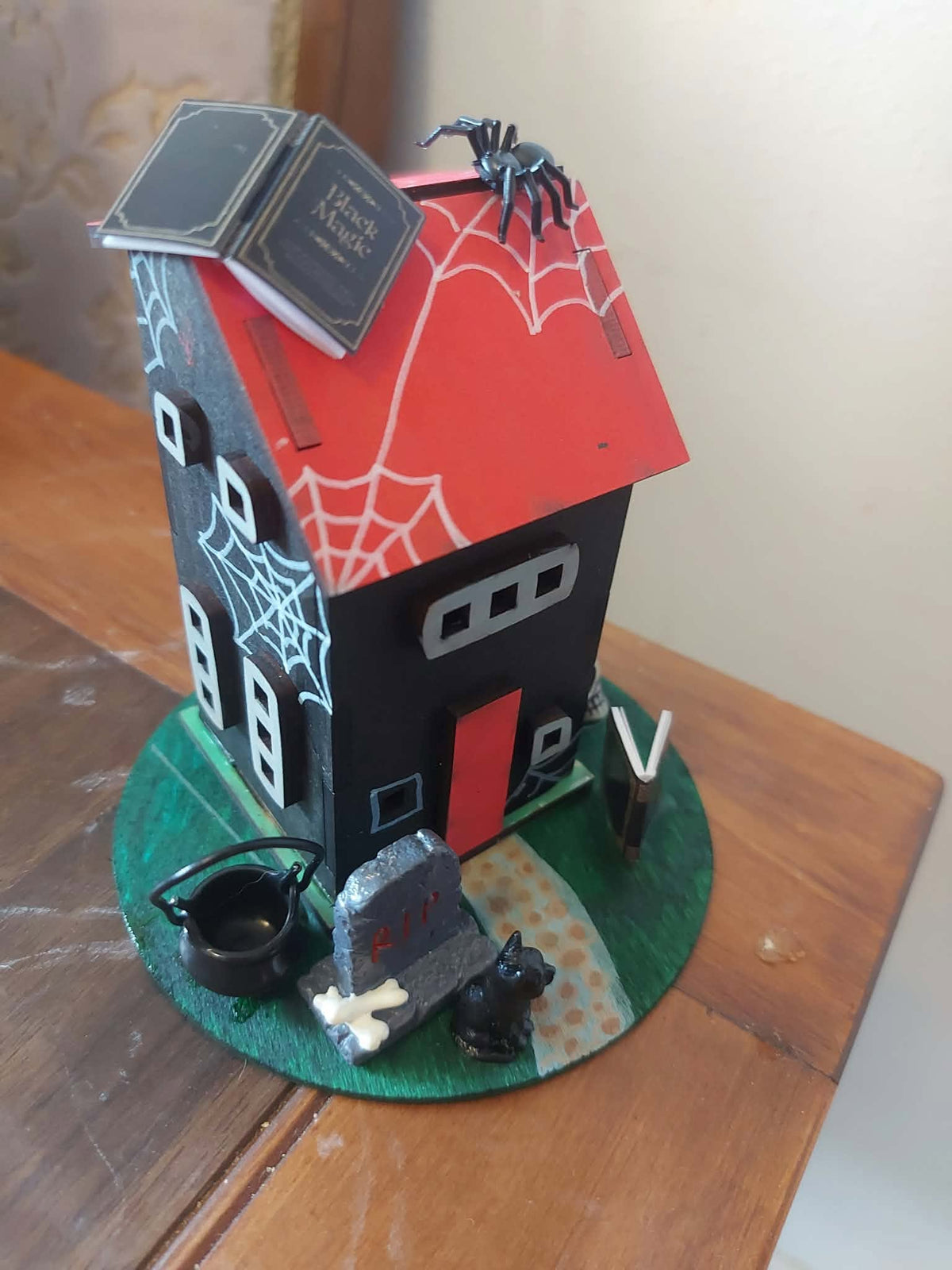 Halloween House Workshop (Saturday 31st October 2026 10am-12pm)