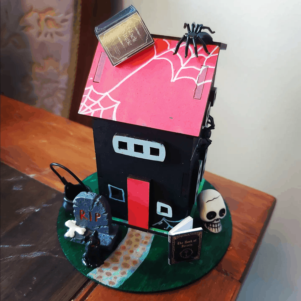 Halloween House Workshop (Saturday 31st October 2026 10am-12pm)