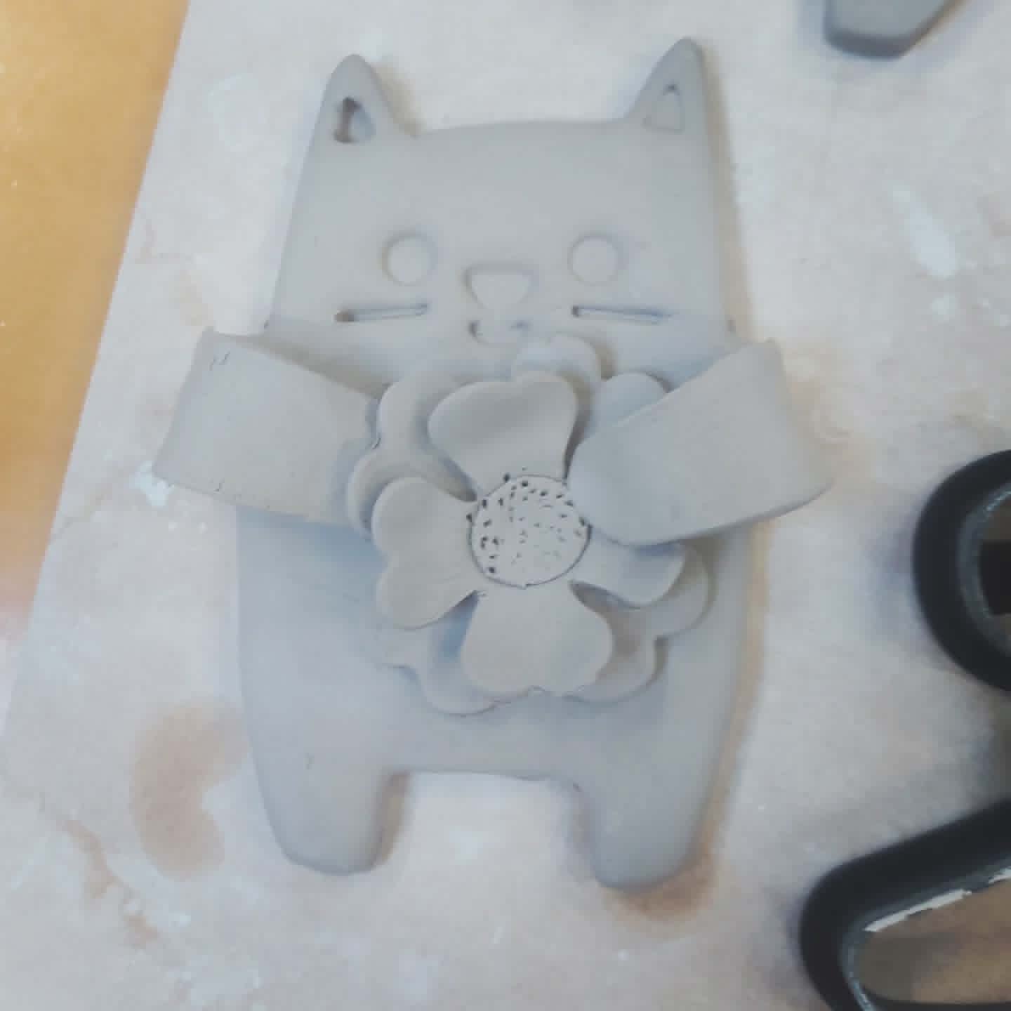 [Hawera] "Hug me" Pottery Animals Workshop (Saturday 23rd May 2026 11am-12pm)