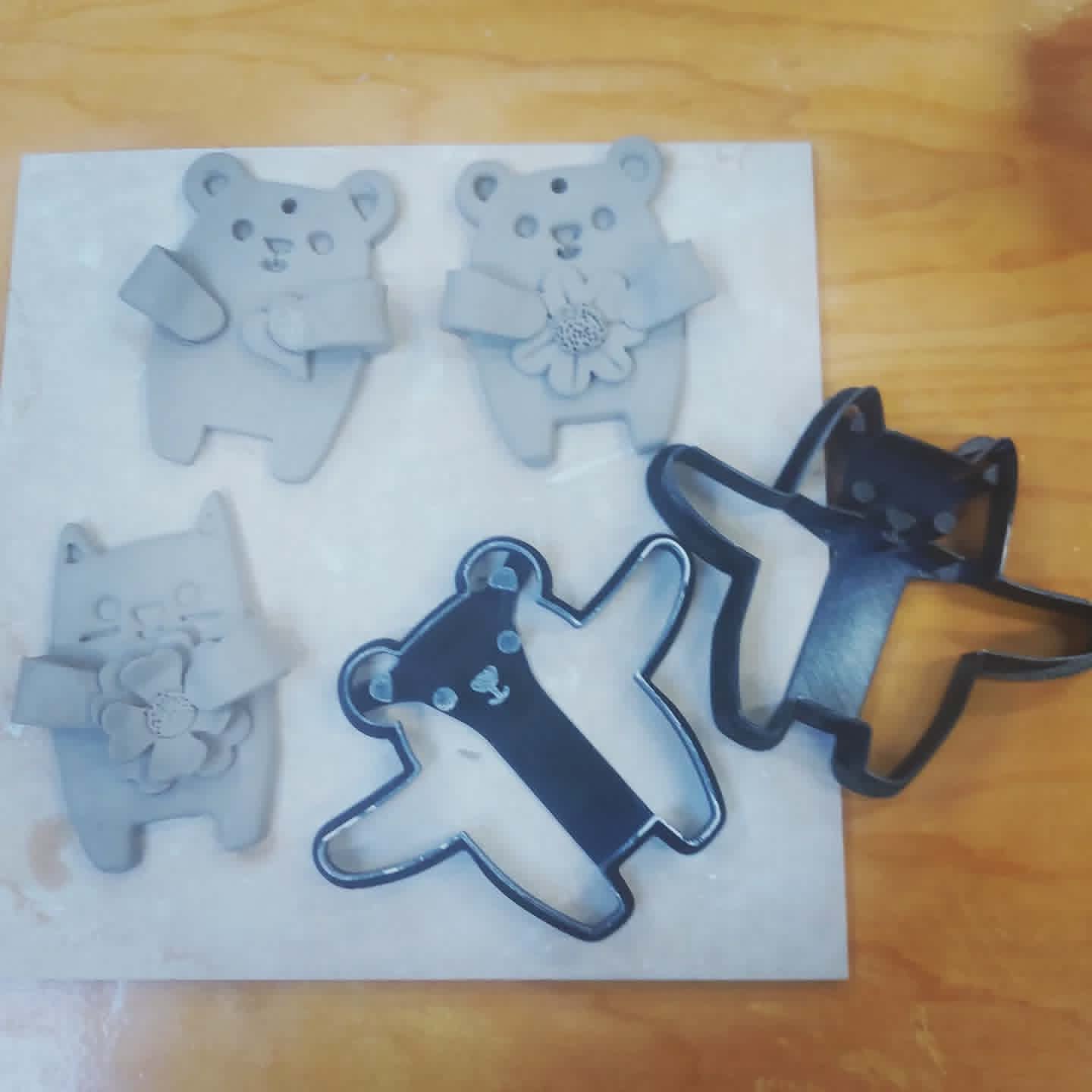 [Hawera] "Hug me" Pottery Animals Workshop (Saturday 23rd May 2026 11am-12pm)